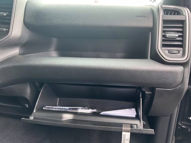 2026 Diamond Black Crystal Pearlcoat Ram 2500 Tradesman 4X4 Truck