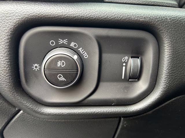 2026 Bright White Clearcoat Ram 2500 Tradesman 4X4 Truck