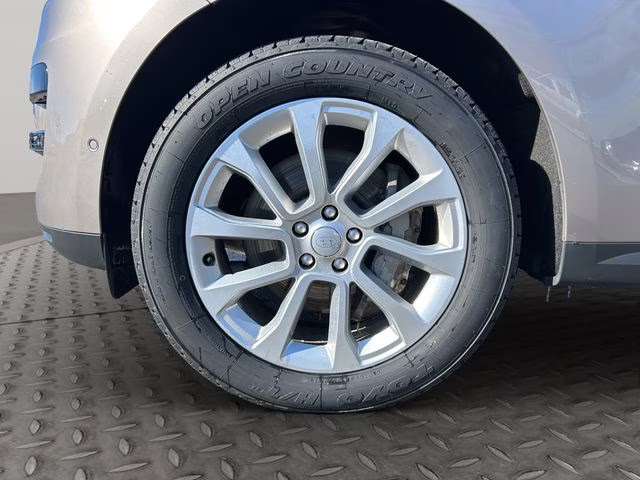 2023 Lantau Bronze Metallic Land Rover Range Rover Sport SE AWD SUV