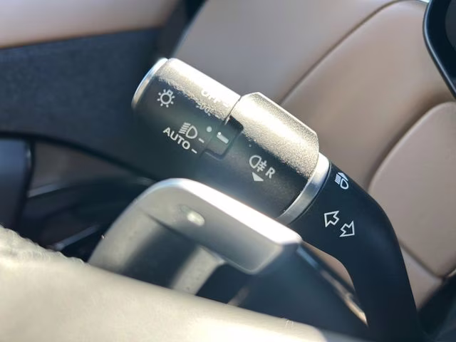 2023 Lantau Bronze Metallic Land Rover Range Rover Sport SE AWD SUV