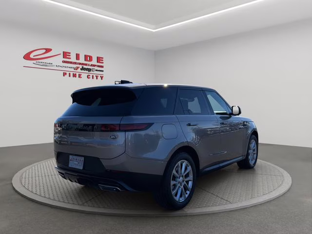 2023 Lantau Bronze Metallic Land Rover Range Rover Sport SE AWD SUV