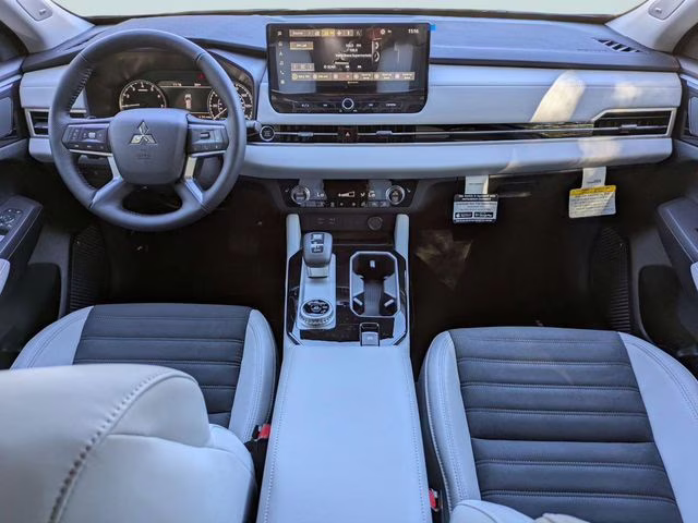 2026 Black Diamond Mitsubishi Outlander SE FWD SUV