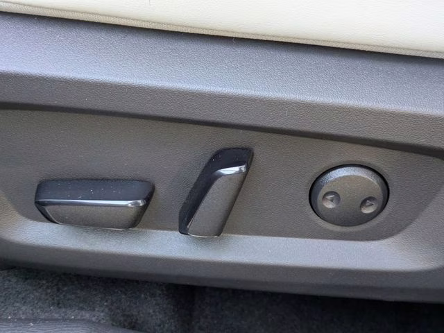 2026 Black Diamond Mitsubishi Outlander SE FWD SUV