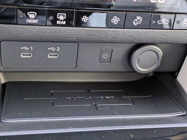 2026 Black Diamond Mitsubishi Outlander SE FWD SUV