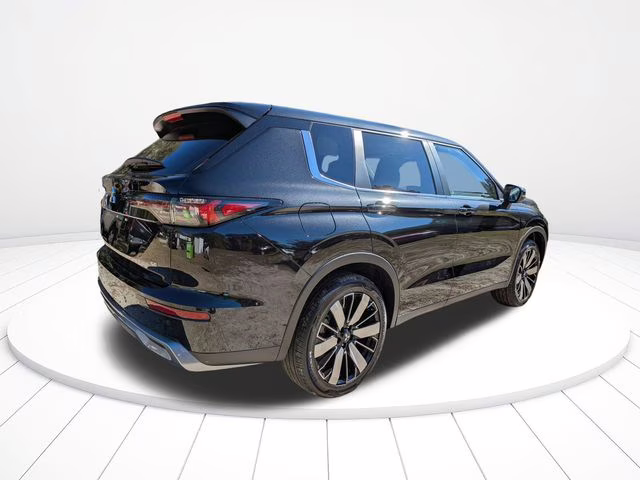 2026 Black Diamond Mitsubishi Outlander SE FWD SUV