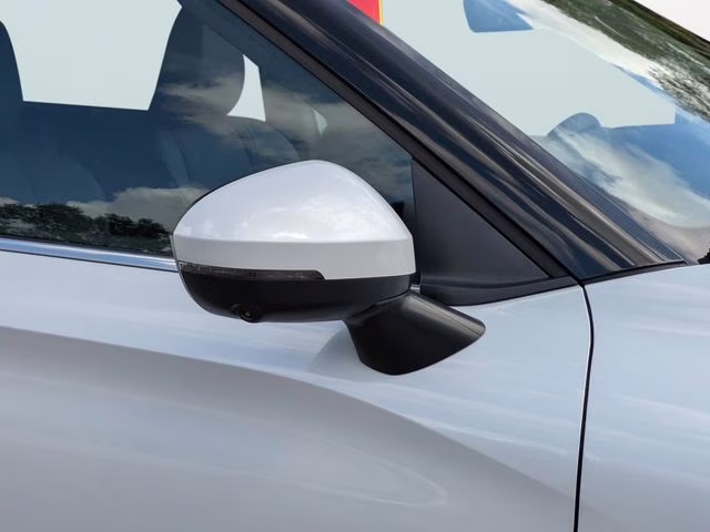 2026 White Diamond Mitsubishi Outlander SE FWD SUV