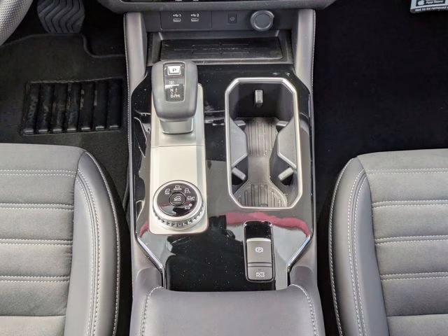 2026 White Diamond Mitsubishi Outlander SE FWD SUV