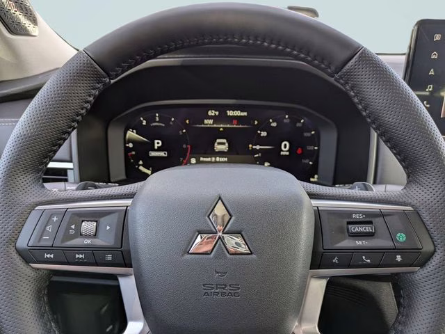 2026 Graphite Gray Mitsubishi Outlander SE FWD SUV