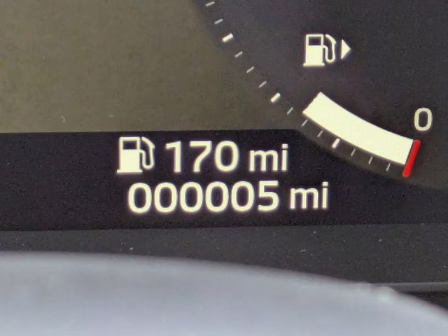 2026 Graphite Gray Mitsubishi Outlander SE FWD SUV