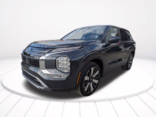 2026 Graphite Gray Mitsubishi Outlander SE FWD SUV