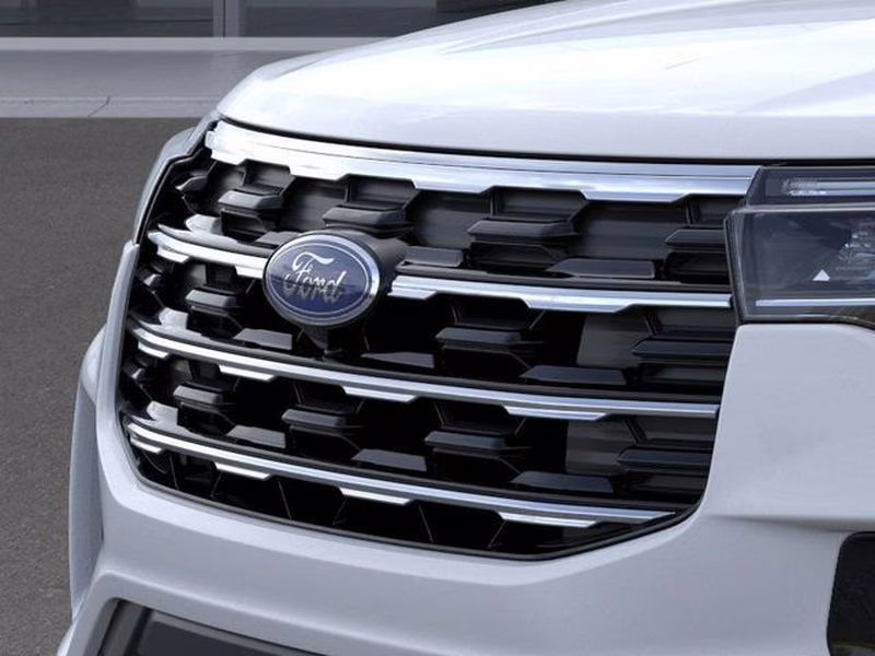 2026 Space White Metallic Ford Explorer Active w/200A Pkg RWD SUV