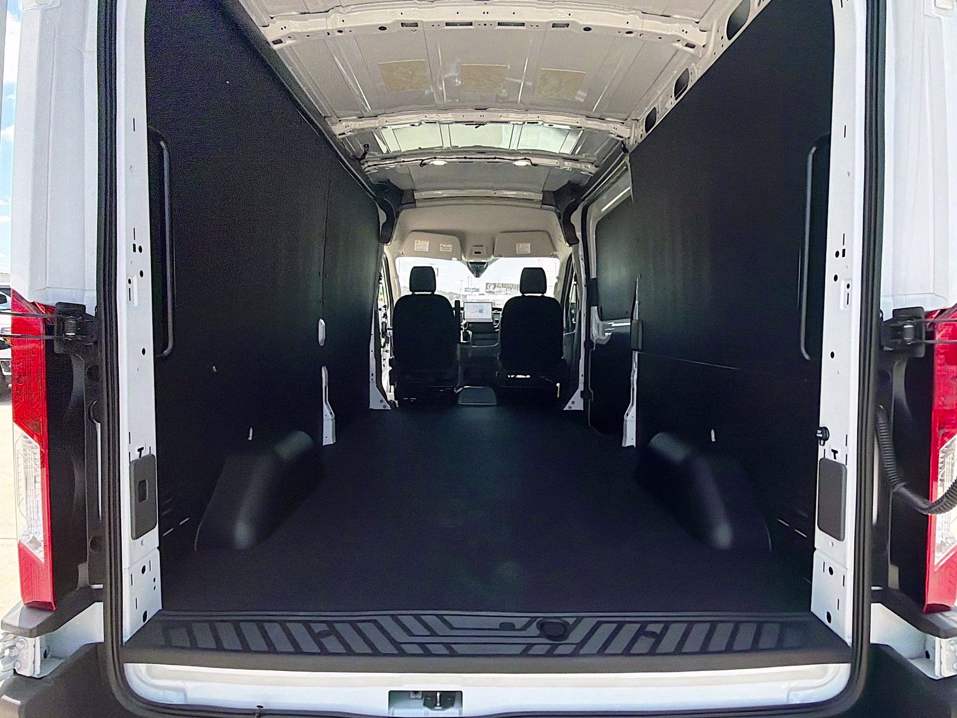 2026 Oxford White Ford Transit-250 Base RWD Van
