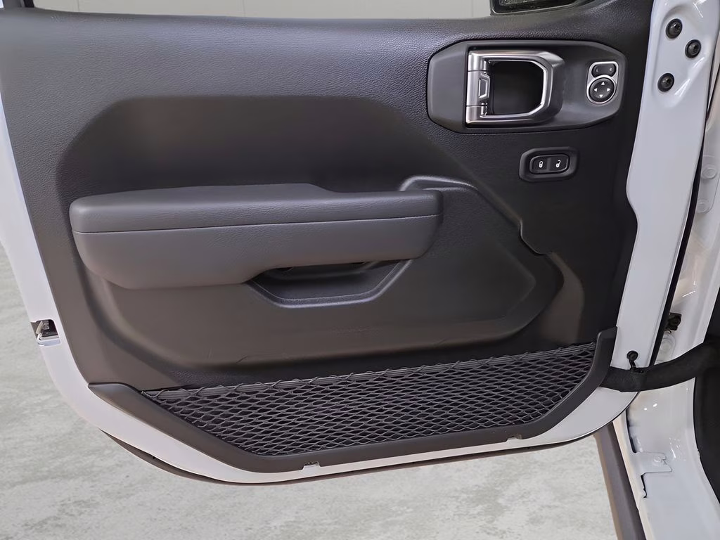 2026 bright white clearcoat Jeep Wrangler Rubicon 4X4 SUV