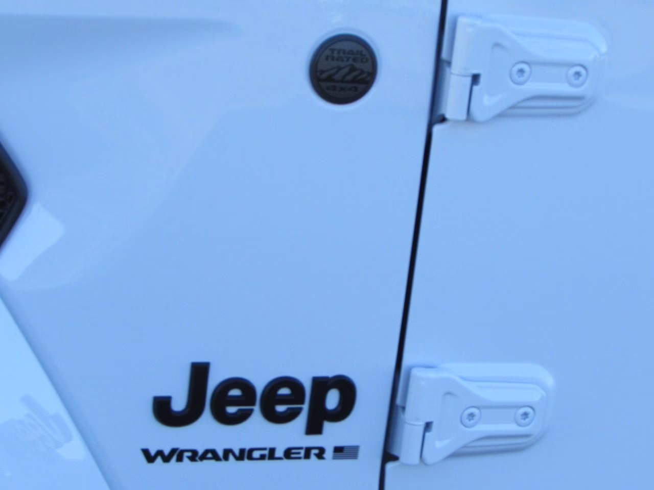 2026 Bright White Clearcoat Jeep Wrangler Sahara 4X4 SUV