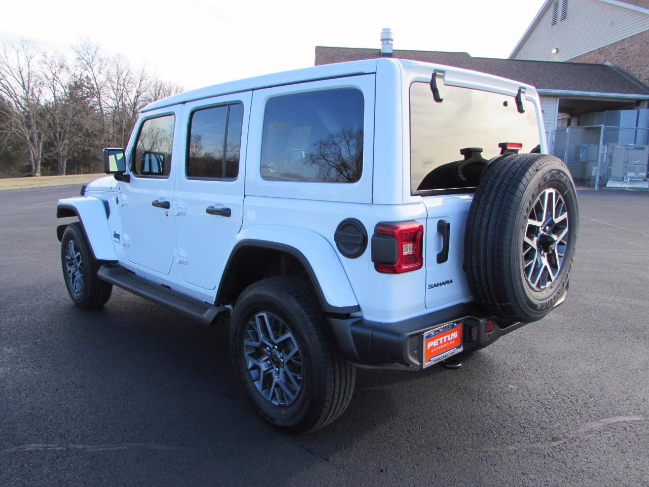 2026 Bright White Clearcoat Jeep Wrangler Sahara 4X4 SUV