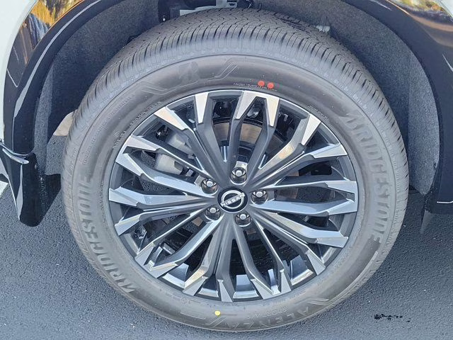 2026 White / Black Nissan Rogue Platinum AWD SUV