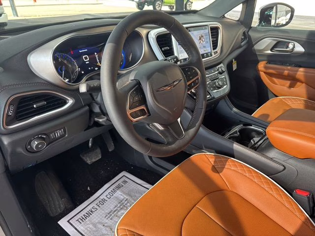 2026 Silver Mist Clearcoat Chrysler Pacifica Pinnacle FWD Van
