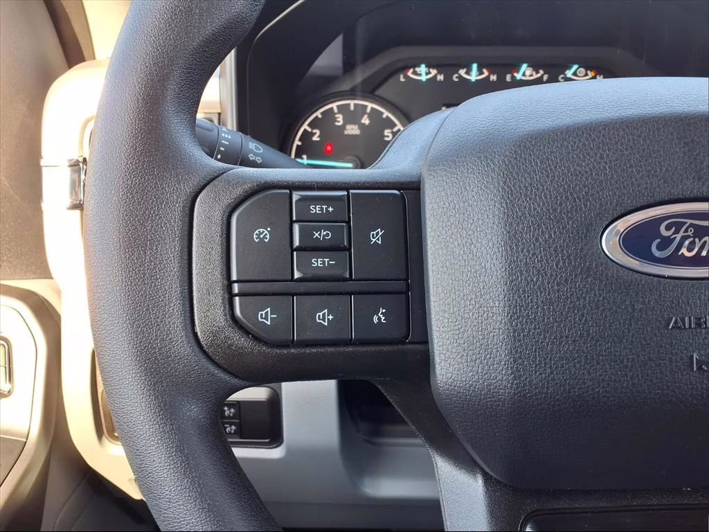 2026 Oxford White Ford Super Duty F-250 SRW XL 4X4 Truck