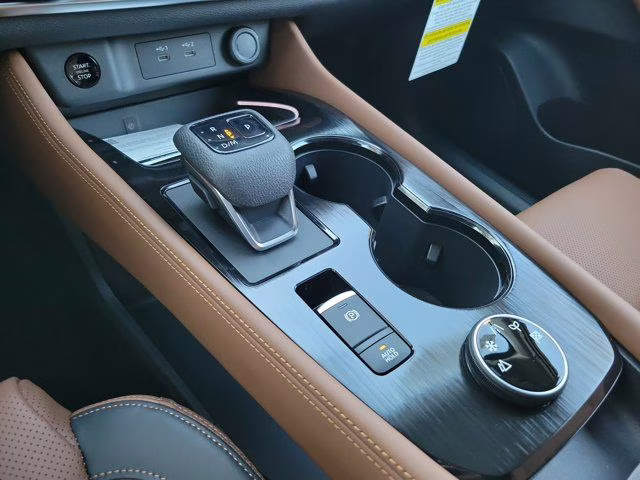 2026 Everest White Pearl/Super Black Nissan Rogue Platinum AWD SUV