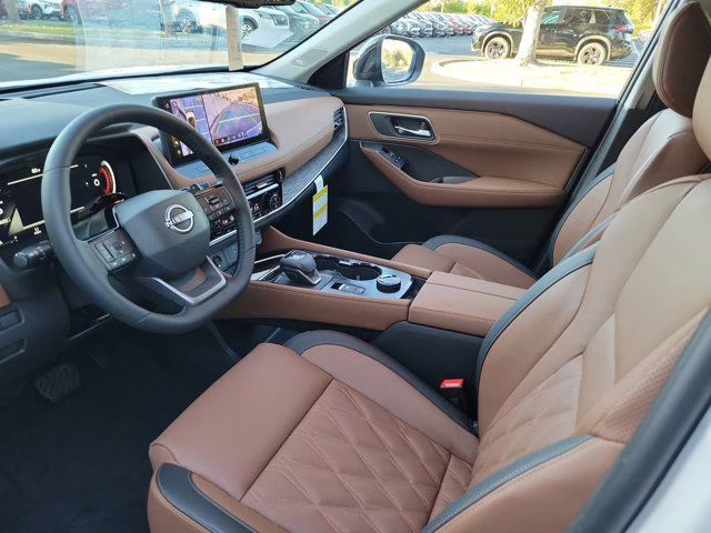 2026 Everest White Pearl/Super Black Nissan Rogue Platinum AWD SUV