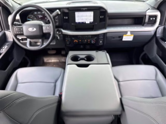 2026 Oxford White Ford Super Duty F-350 DRW XL 4X4 Chassis