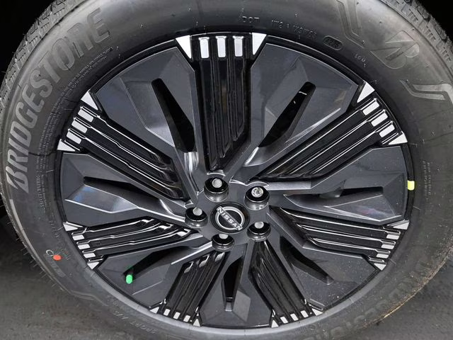 2026 Gun Metallic Nissan Murano Platinum AWD SUV