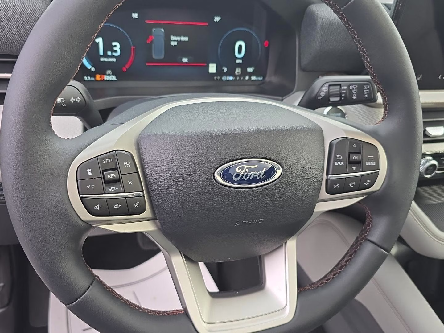 2026 Star White Metallic Tri-Coat Ford Explorer Active 4X4 SUV