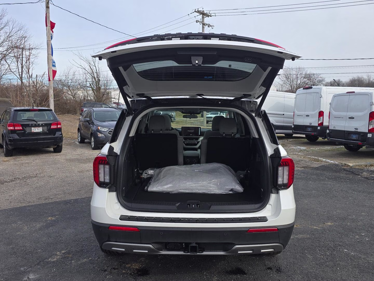 2026 Star White Metallic Tri-Coat Ford Explorer Active 4X4 SUV