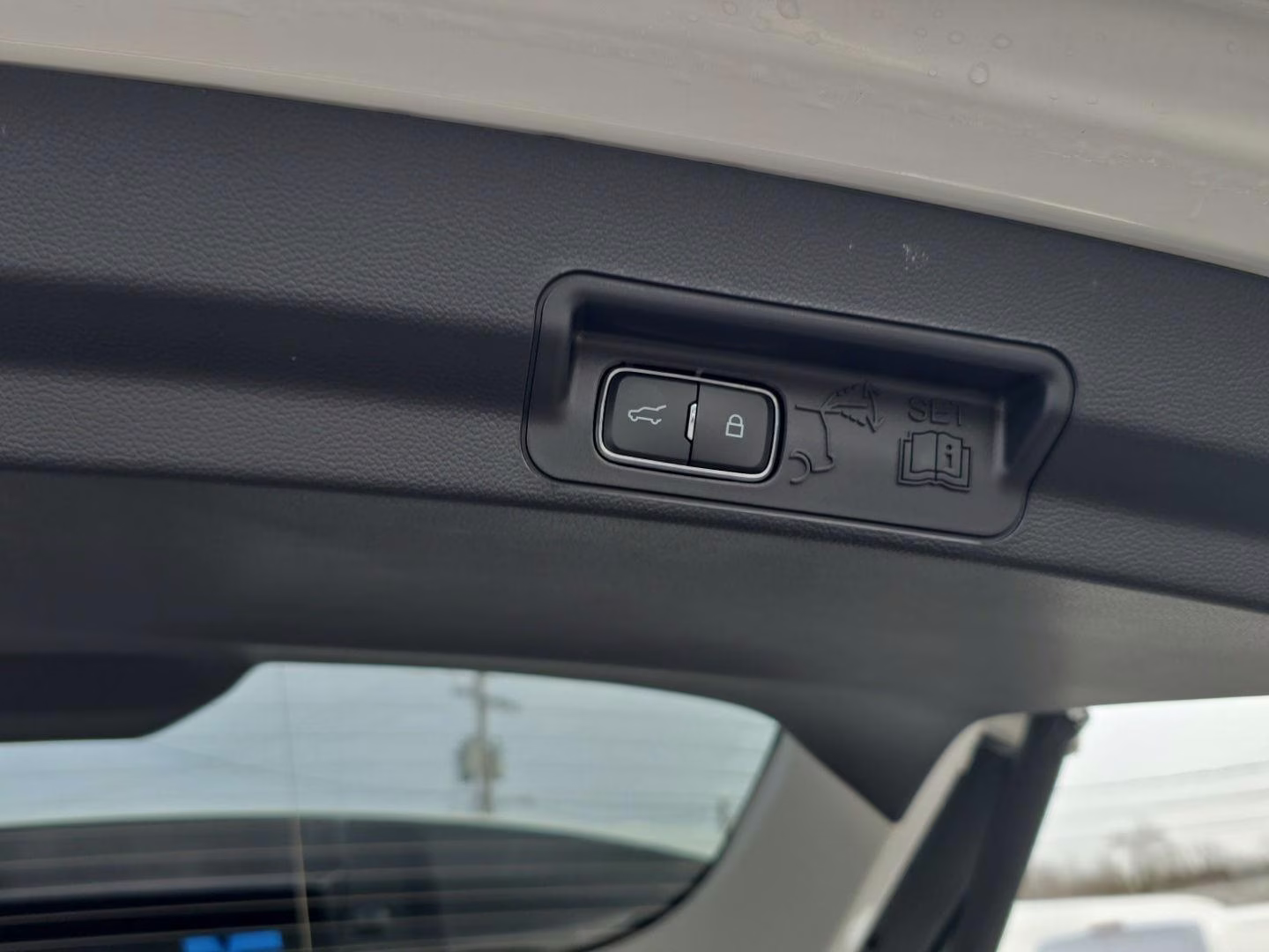 2026 Star White Metallic Tri-Coat Ford Explorer Active 4X4 SUV