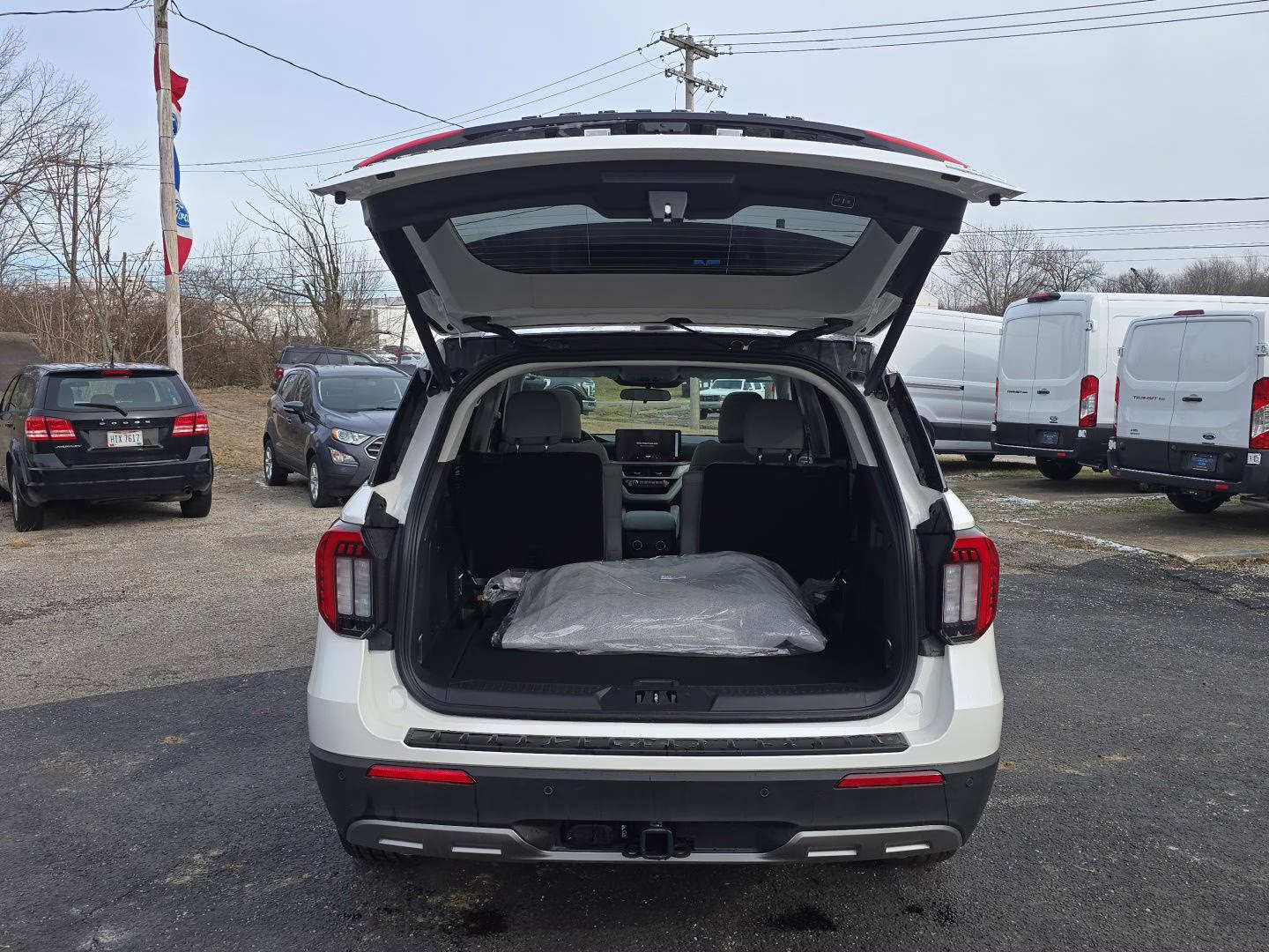 2026 Star White Metallic Tri-Coat Ford Explorer Active 4X4 SUV