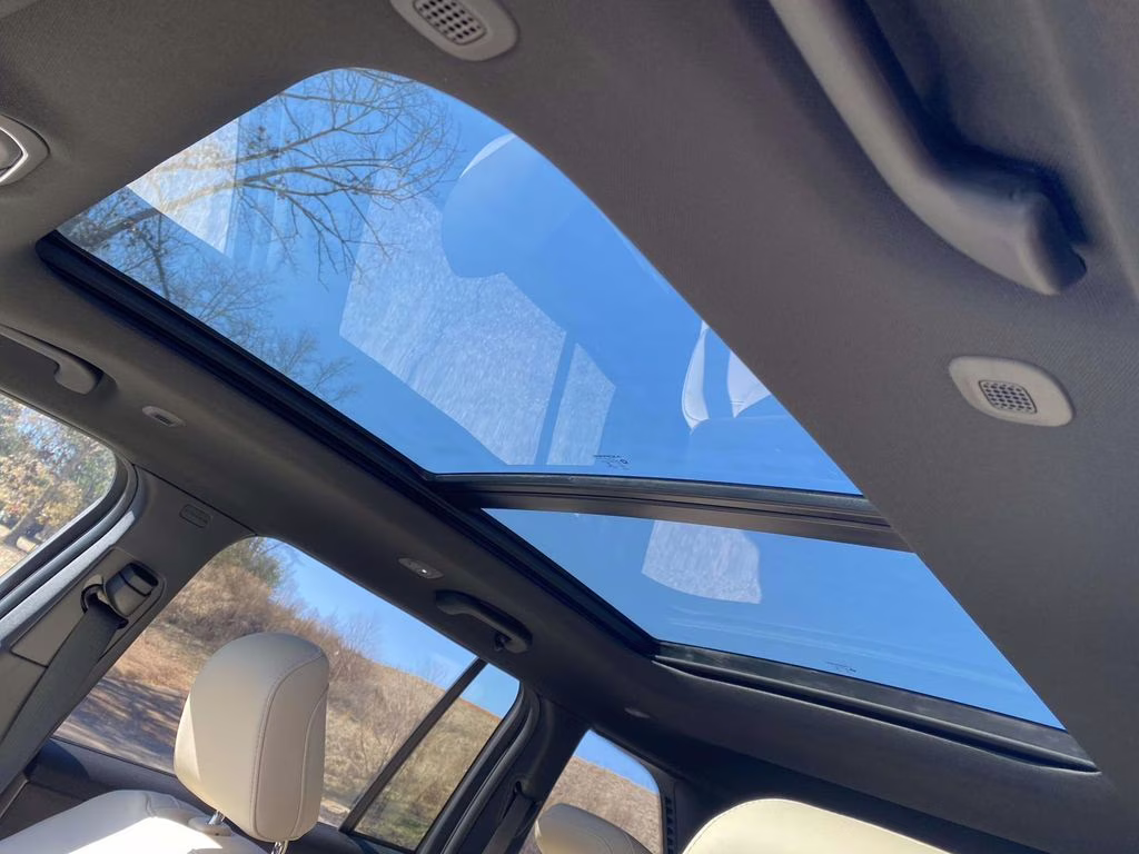 2026 Bright White Clearcoat Jeep Grand Cherokee Limited RWD SUV