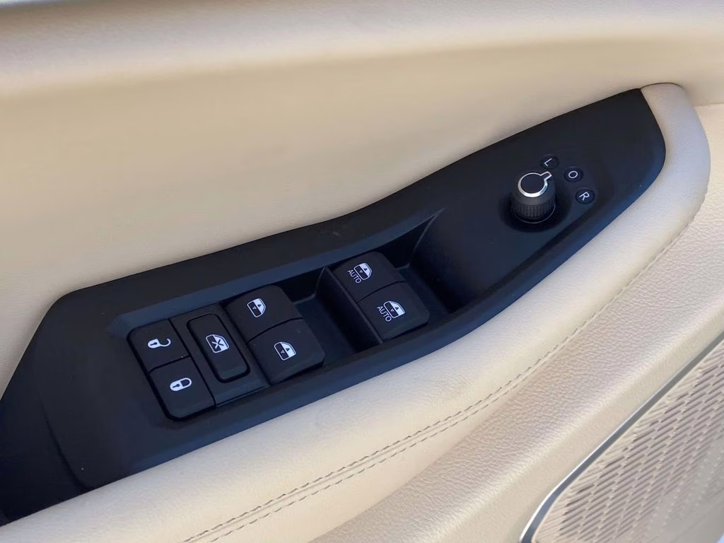 2026 Bright White Clearcoat Jeep Grand Cherokee Limited RWD SUV