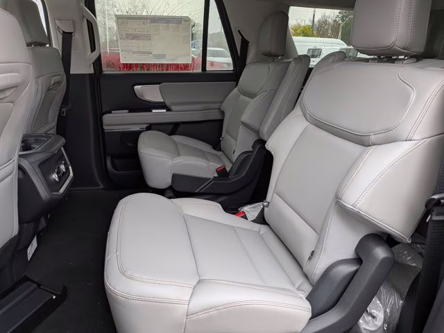 2025 Black Metallic Ford Expedition Max Active RWD SUV