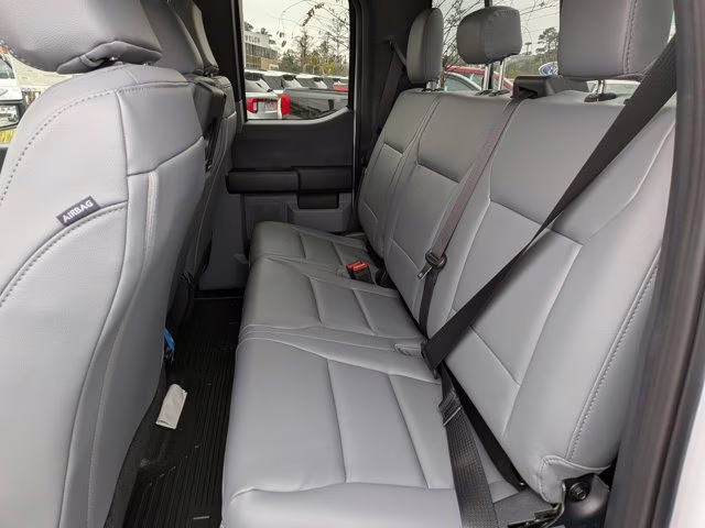 2026 Oxford White Ford Super Duty F-250 SRW XL RWD Truck