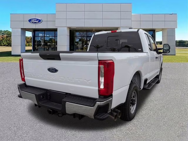 2026 Oxford White Ford Super Duty F-250 SRW XL RWD Truck