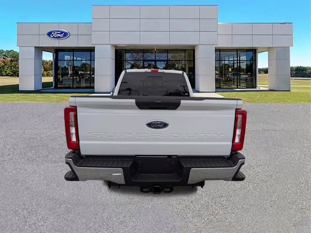 2026 Oxford White Ford Super Duty F-250 SRW XL RWD Truck