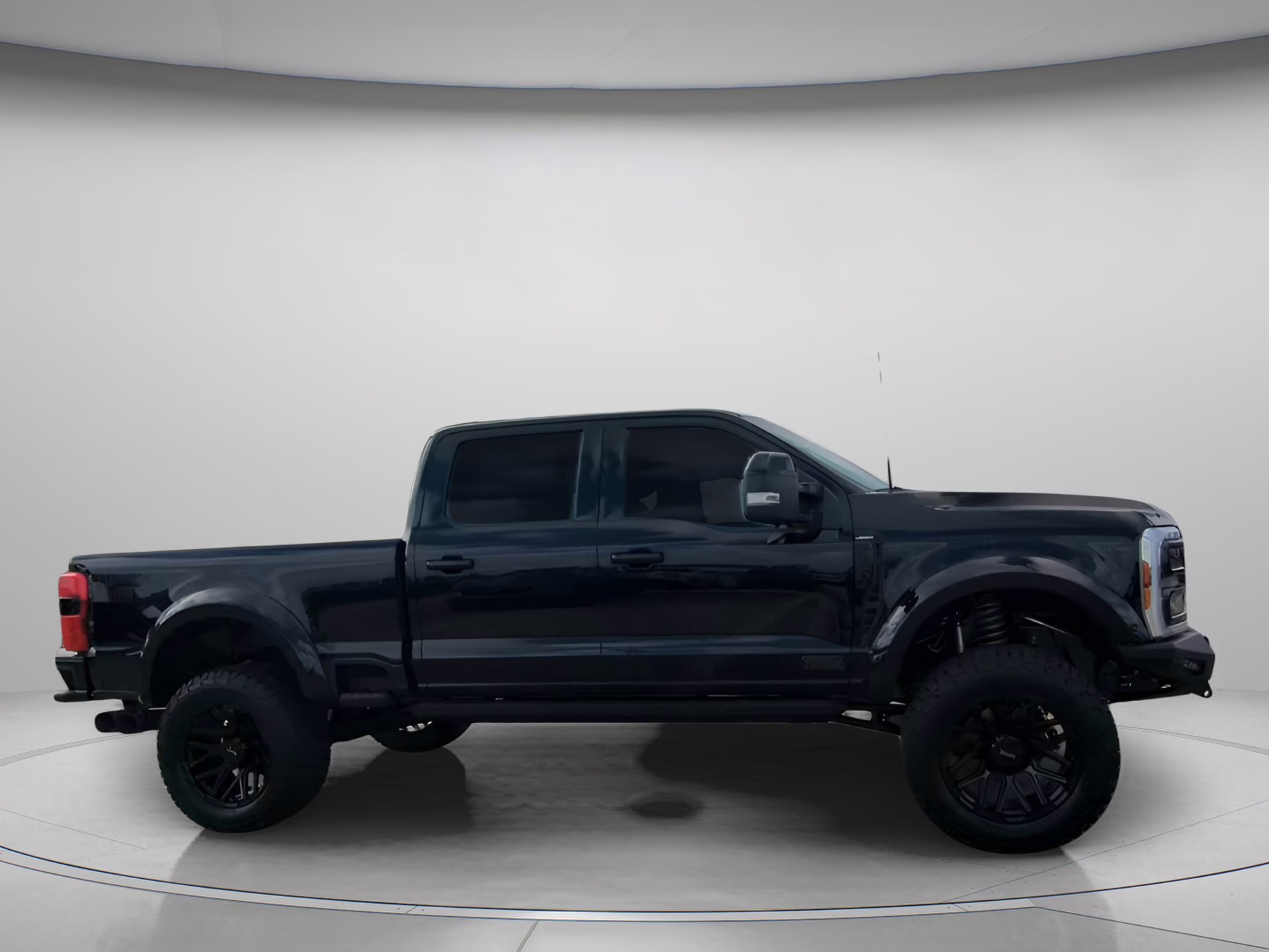 2026 Agate Black Metallic Ford Super Duty F-250 SRW LARIAT Crew Cab Pickup 4X4 Truck