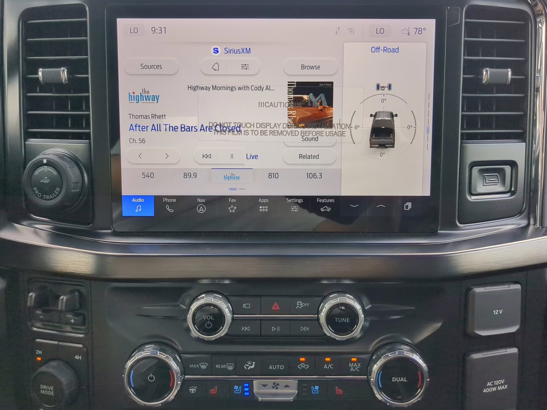 2026 Agate Black Metallic Ford Super Duty F-250 SRW LARIAT Crew Cab Pickup 4X4 Truck