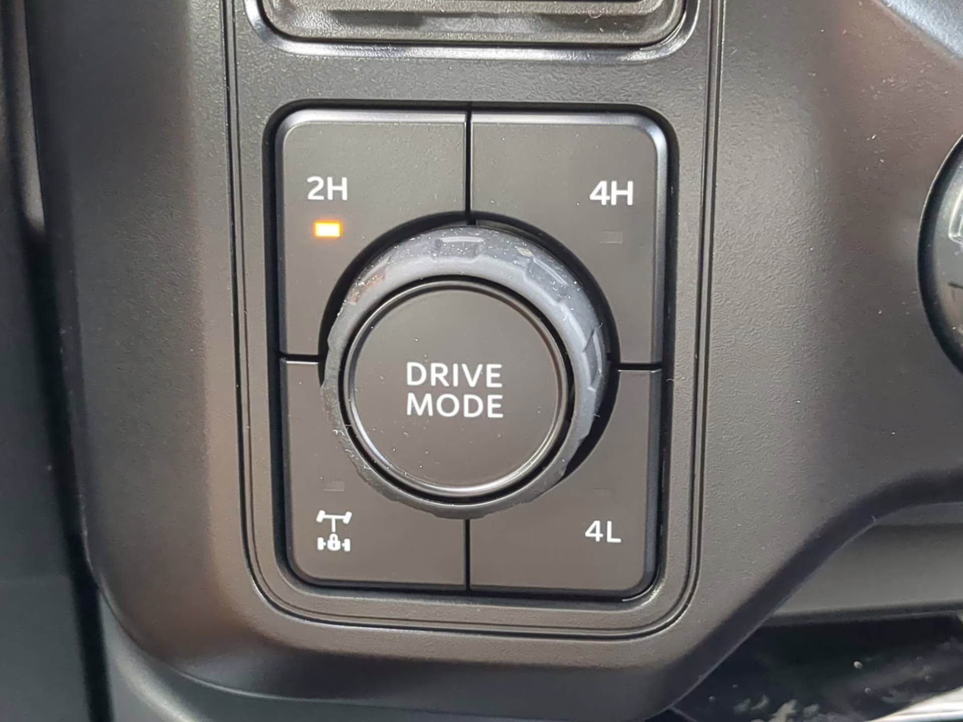 2026 Agate Black Metallic Ford Super Duty F-250 SRW LARIAT Crew Cab Pickup 4X4 Truck