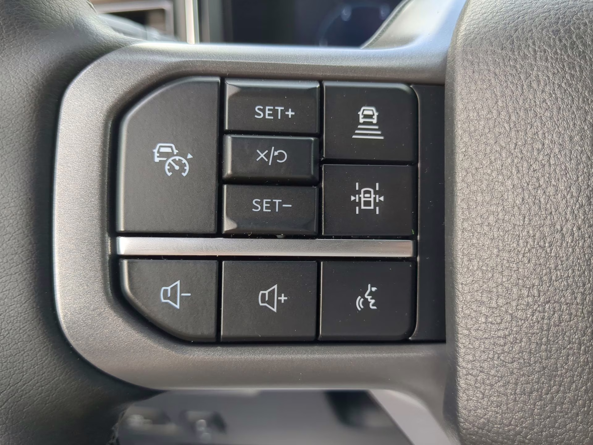 2026 Agate Black Metallic Ford Super Duty F-250 SRW LARIAT Crew Cab Pickup 4X4 Truck