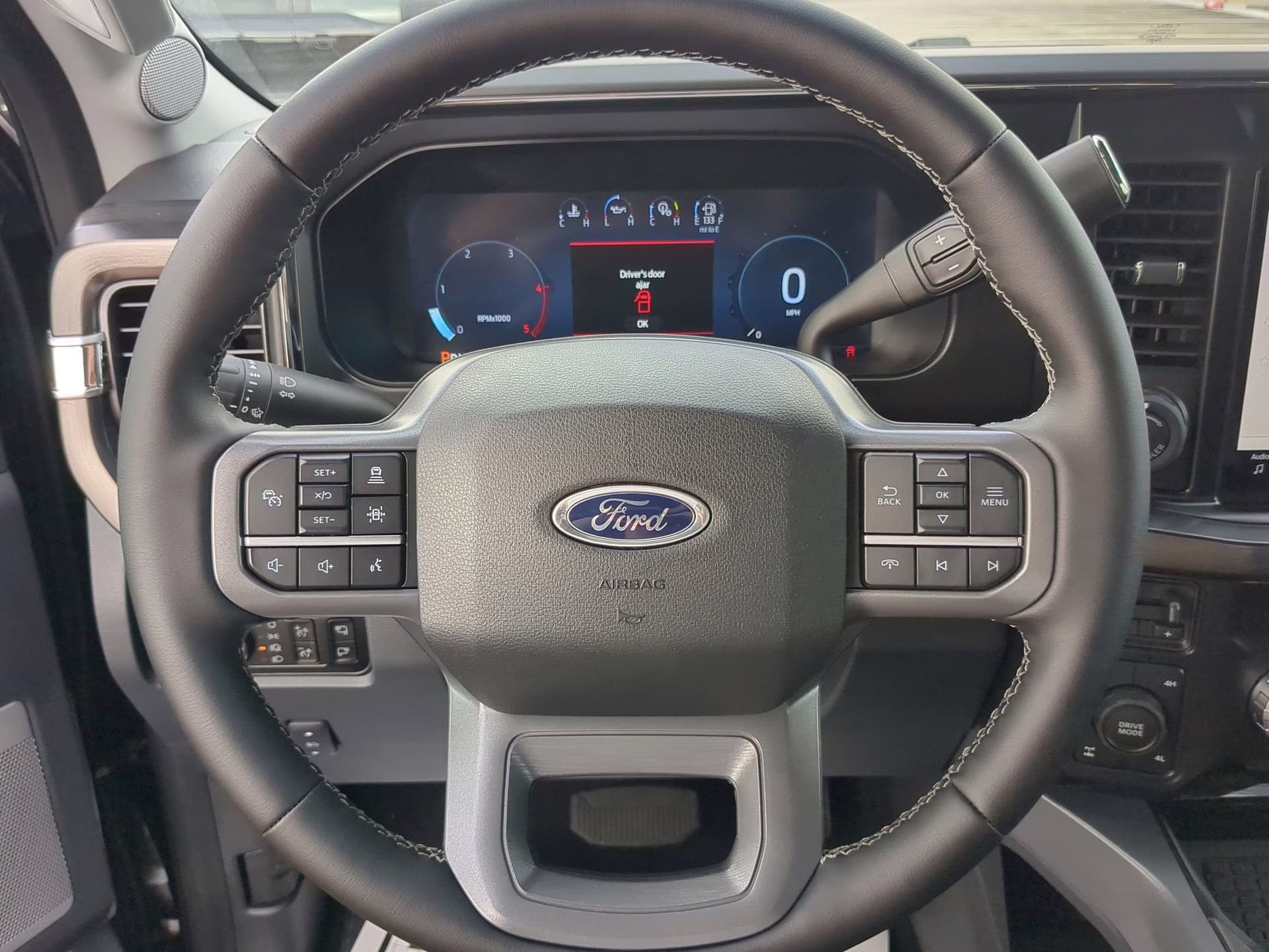 2026 Agate Black Metallic Ford Super Duty F-250 SRW LARIAT Crew Cab Pickup 4X4 Truck