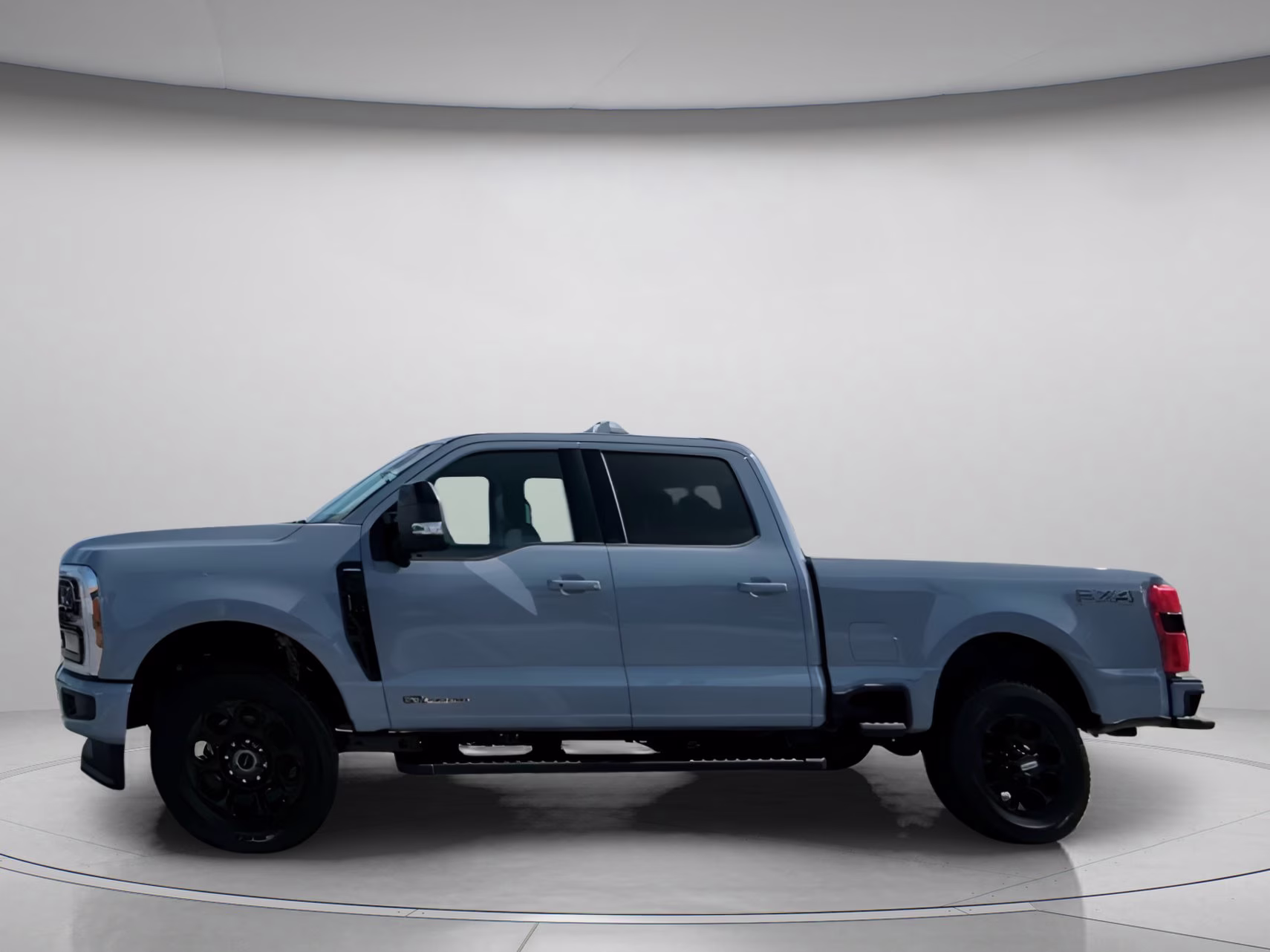 2026 Glacier Gray Metallic Tri-Coat Ford Super Duty F-250 SRW LARIAT Crew Cab Pickup 4X4 Truck