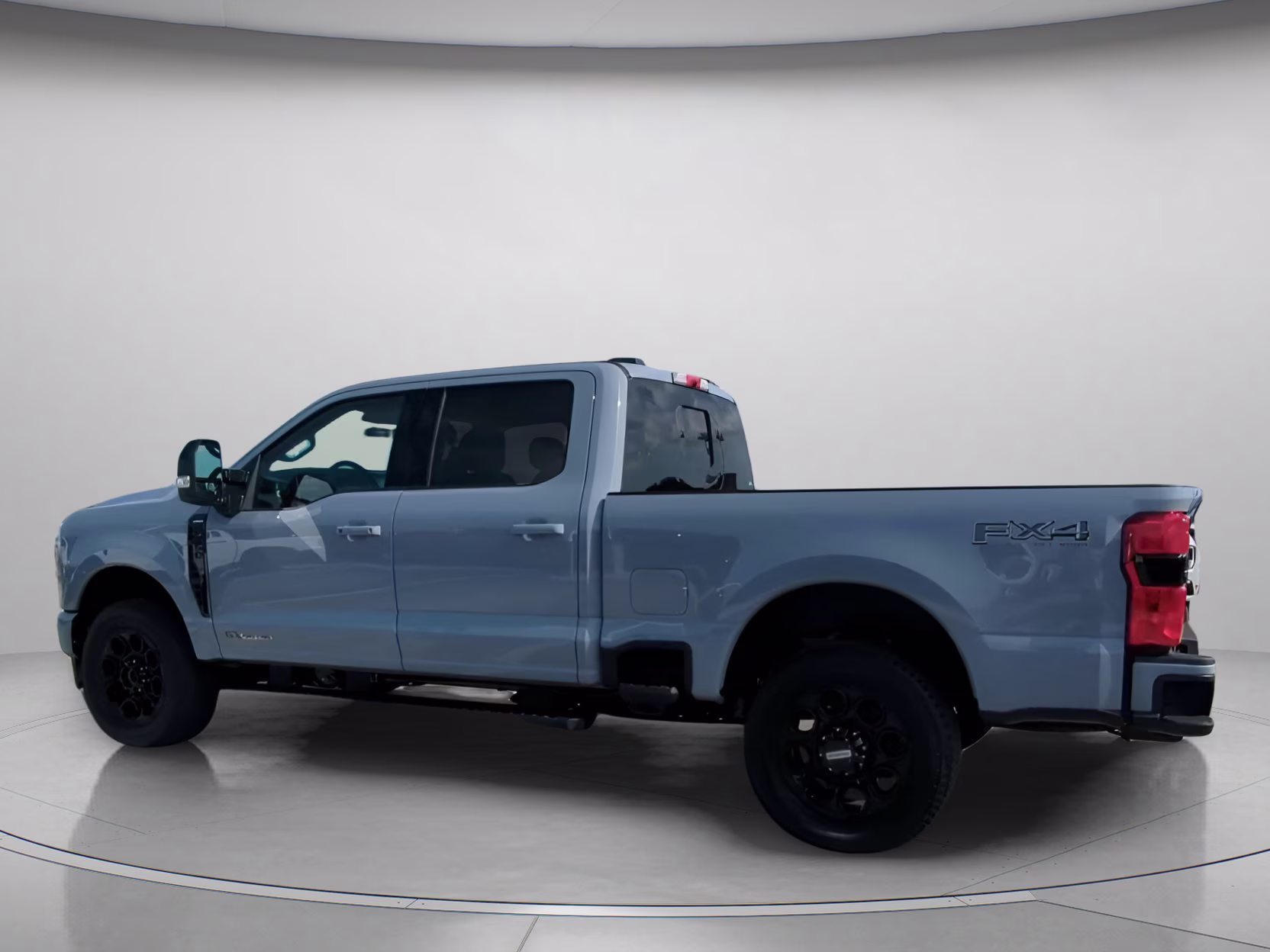 2026 Glacier Gray Metallic Tri-Coat Ford Super Duty F-250 SRW LARIAT Crew Cab Pickup 4X4 Truck