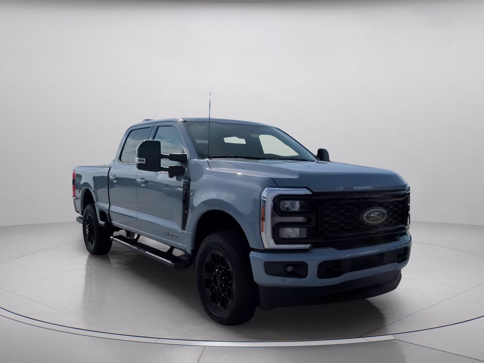 2026 Glacier Gray Metallic Tri-Coat Ford Super Duty F-250 SRW LARIAT Crew Cab Pickup 4X4 Truck
