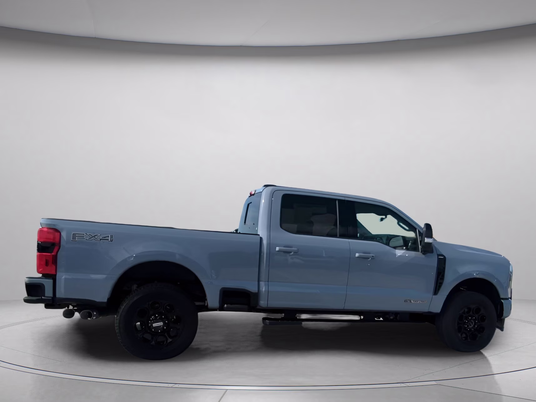 2026 Glacier Gray Metallic Tri-Coat Ford Super Duty F-250 SRW LARIAT Crew Cab Pickup 4X4 Truck