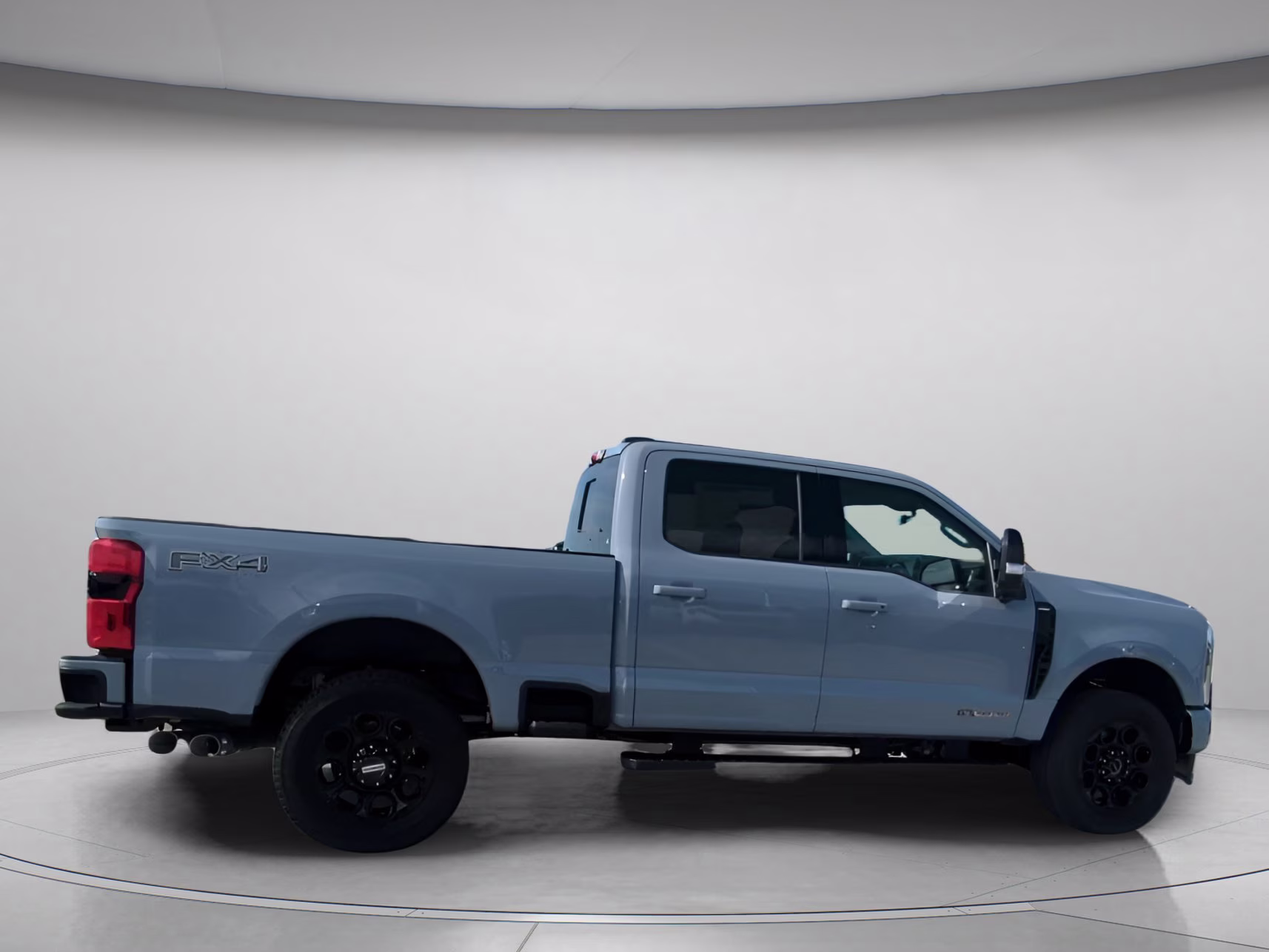 2026 Glacier Gray Metallic Tri-Coat Ford Super Duty F-250 SRW LARIAT Crew Cab Pickup 4X4 Truck