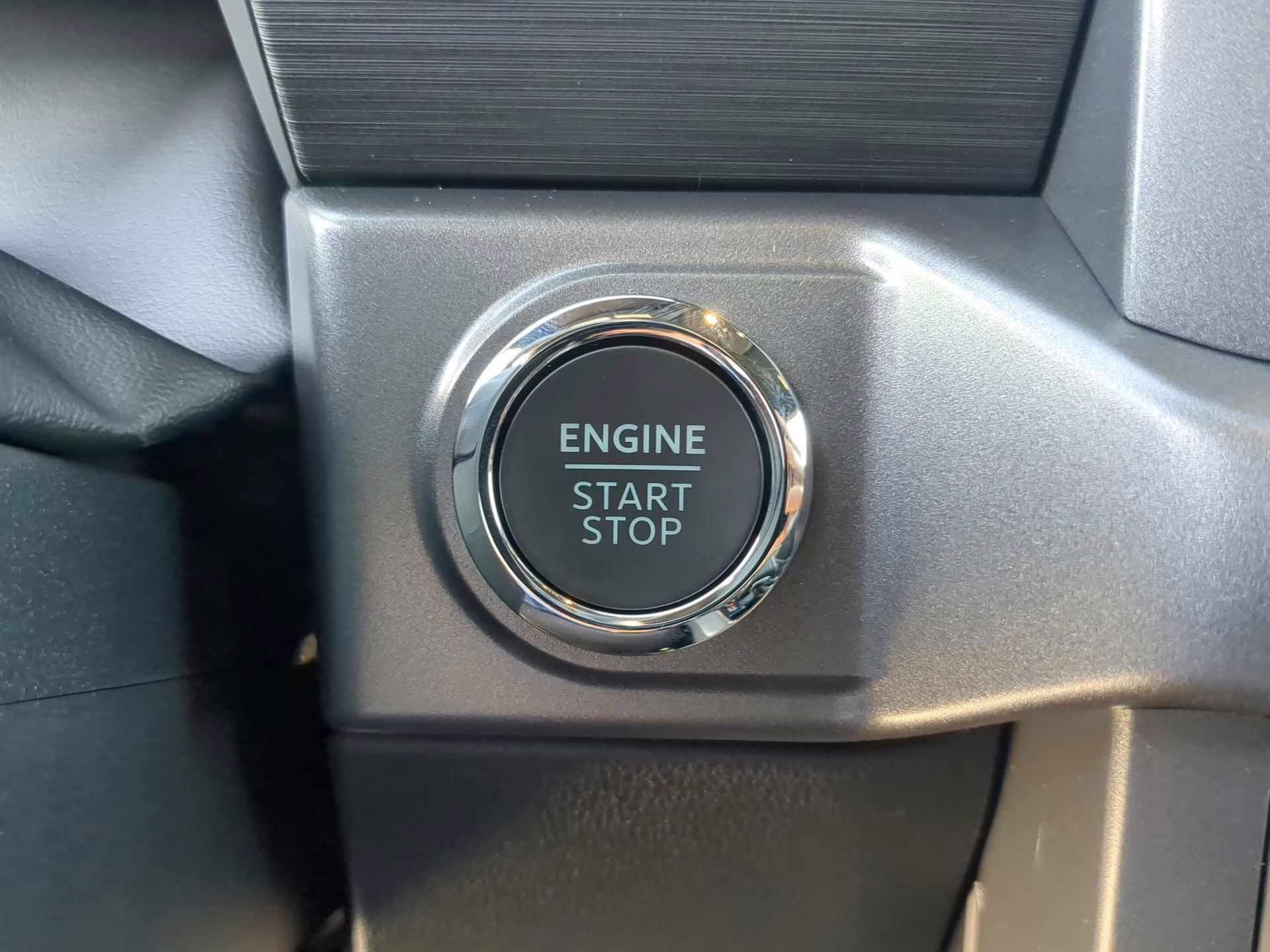 2026 Oxford White Ford F-150 XLT Crew Cab Pickup 4X4 Truck