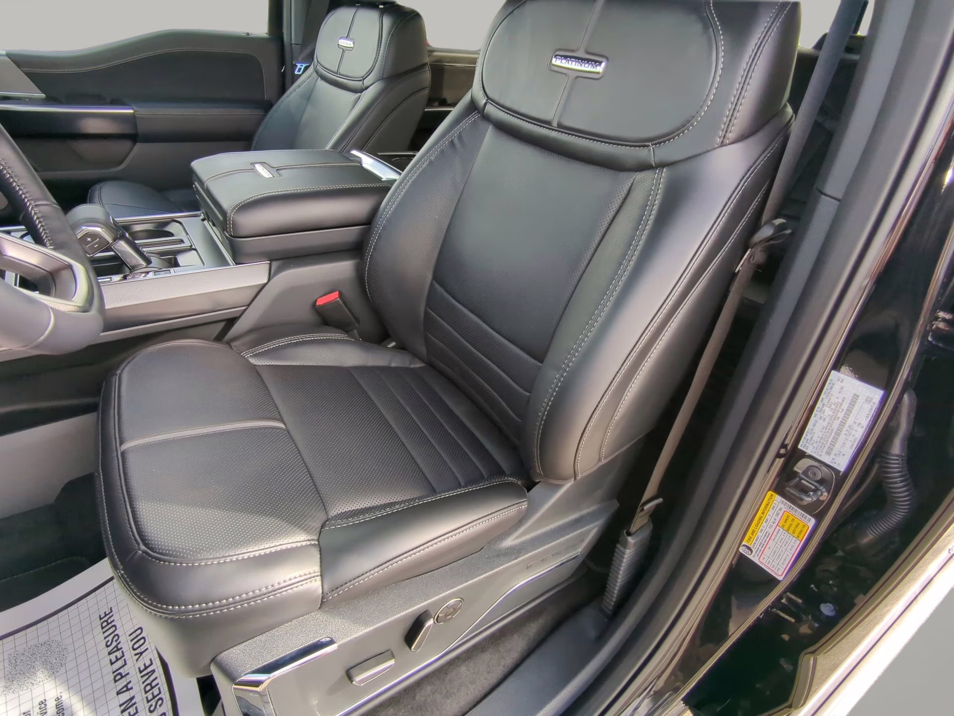 2026 Agate Black Metallic Ford F-150 Platinum Crew Cab Pickup 4X4 Truck