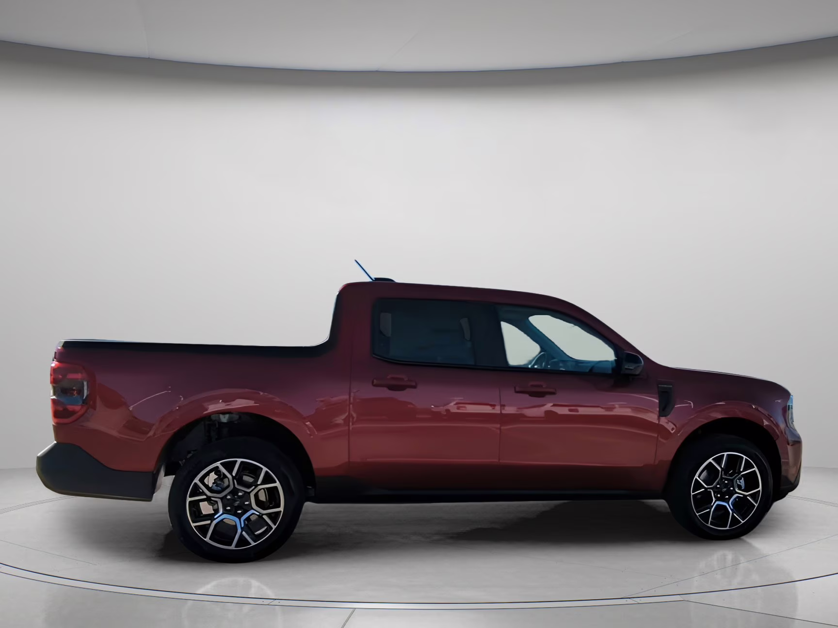 2026 Ruby Red Metallic Tinted Clearcoat Ford Maverick LARIAT Crew Cab Pickup AWD Truck