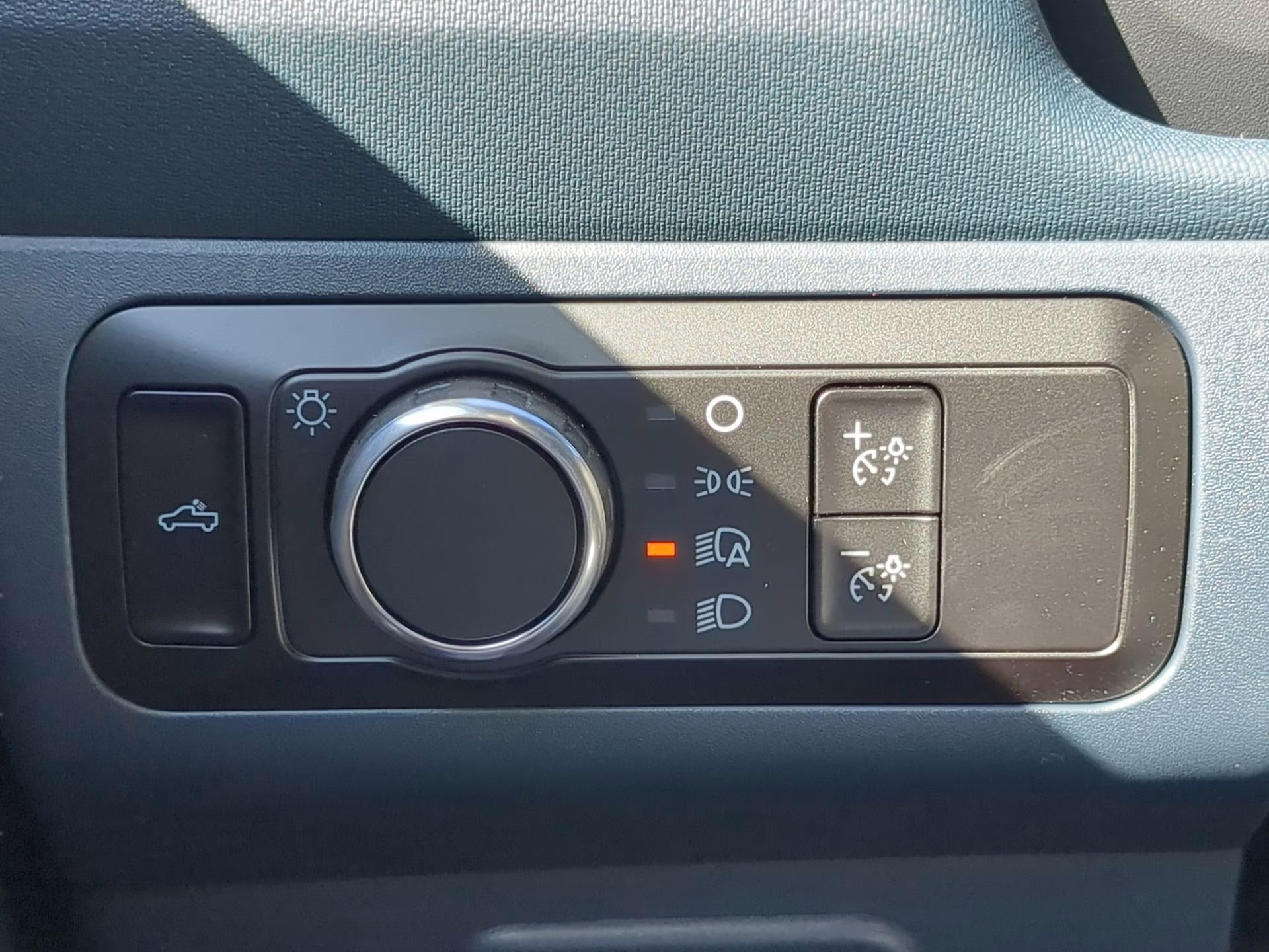 2026 Ruby Red Metallic Tinted Clearcoat Ford Maverick LARIAT Crew Cab Pickup AWD Truck